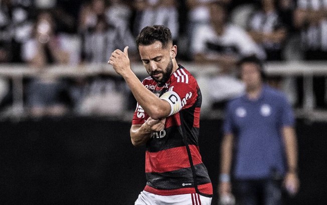 Flamengo espera final da Copa do Brasil para negociar renovações Flamengo espera final da Copa do Brasil para negociar renovações