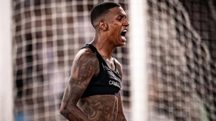 De vilão no Inter a herói no Vasco: Robert Renan e os pênaltis