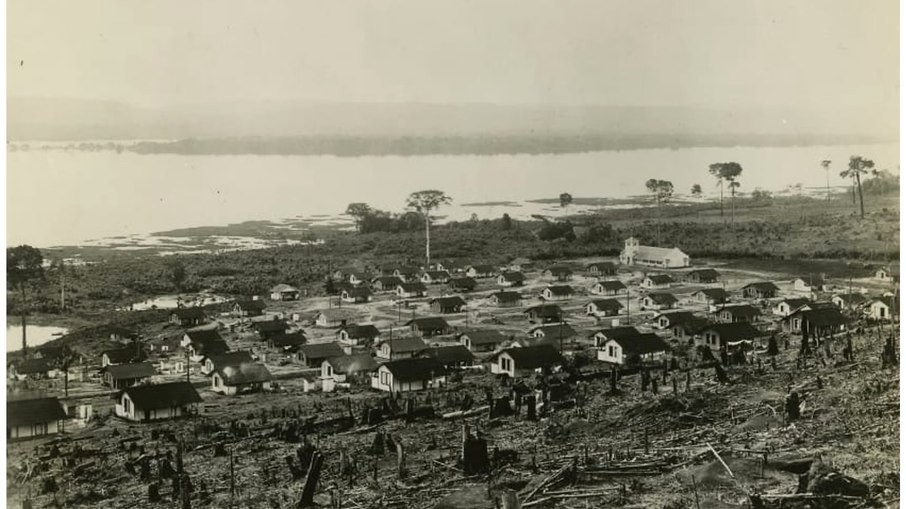 Em 1940, a fábrica de Fordlândia empregava cerca de 400 pessoas