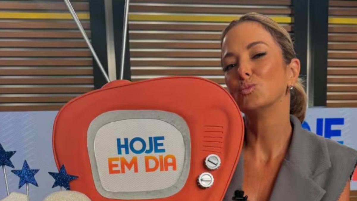 Ticiane Pinheiro nega convite da Globo e diz se divertir com boatos Ticiane Pinheiro nega convite da Globo e diz se divertir com boatos