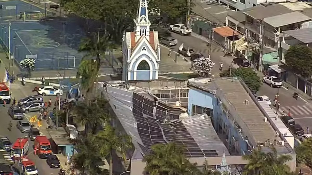 Imagem do teto do Santuário do Morro da Conceição, que desabou nesta sexta-feira (30)