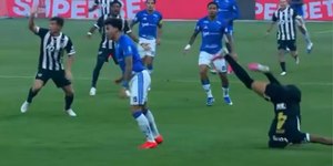 Cruzeiro x Atlético: queda feia tira titular do Galo do jogo