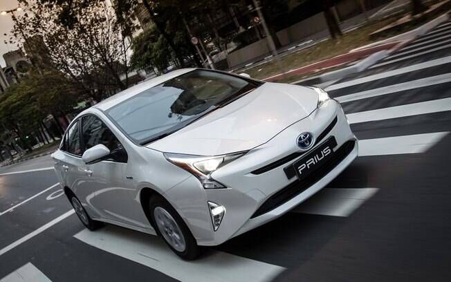 Toyota Prius:o mais econômico do Brasil (18,9 km/l na cidade), representando uma economia de cerca de R$ 3.600/ano.