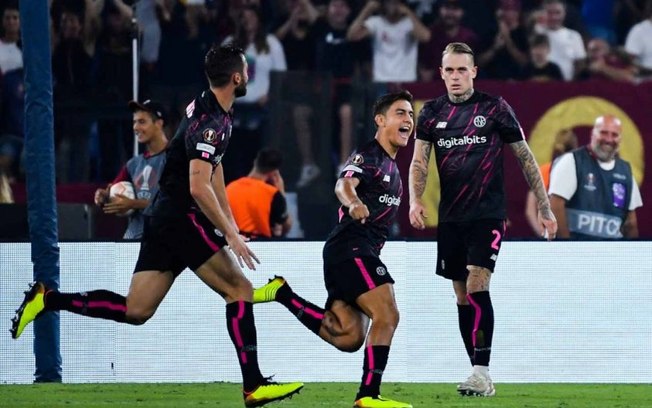 Dybala marca, e Roma vence HJK Helsinki sem sustos pela Europa League