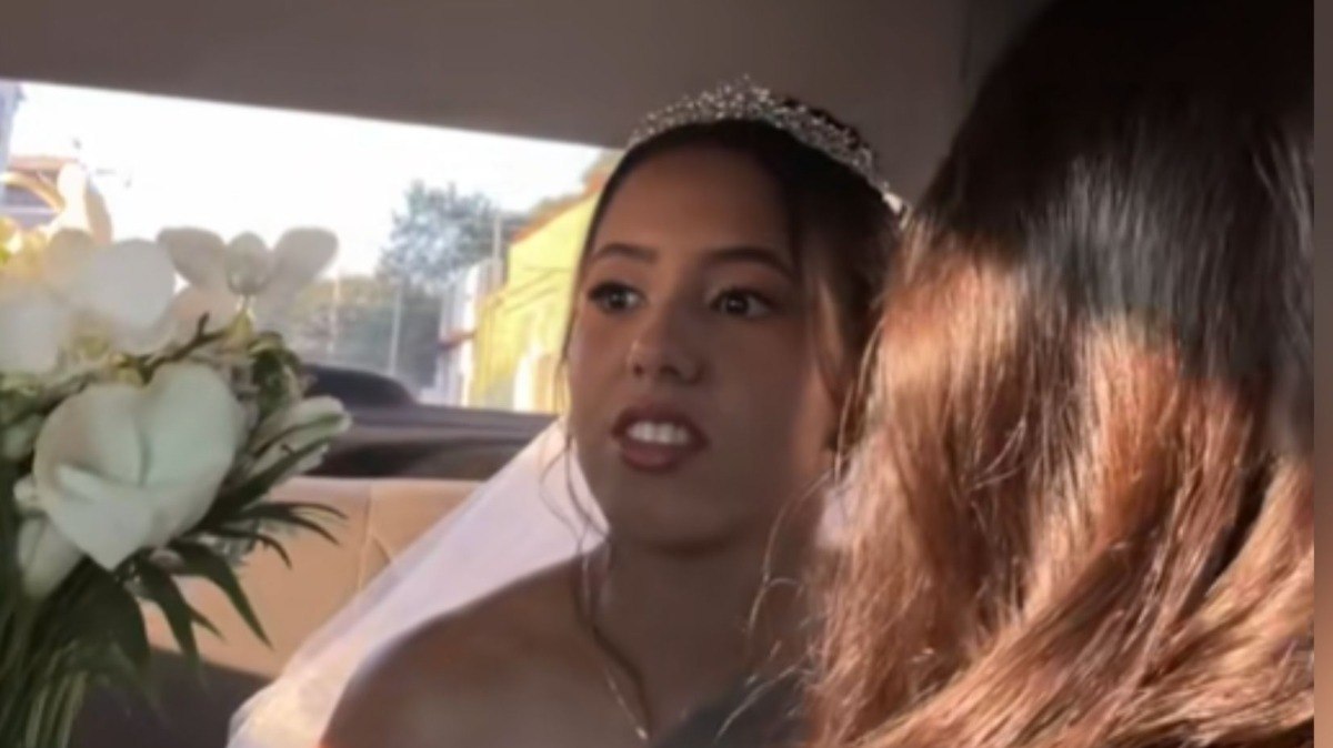 Noiva%20exp%C3%B5e%20madrasta%20que%20usou%20branco%20em%20seu%20casamento