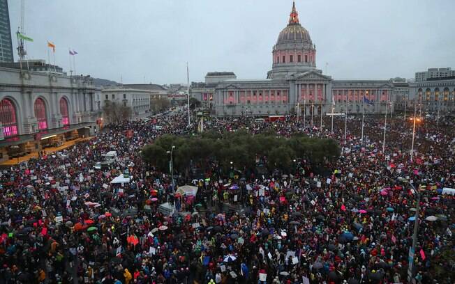 Protesto em San Francisco, nos Estados Unidos. Mulheres foram às ruas em protesto contra o novo presidente americano