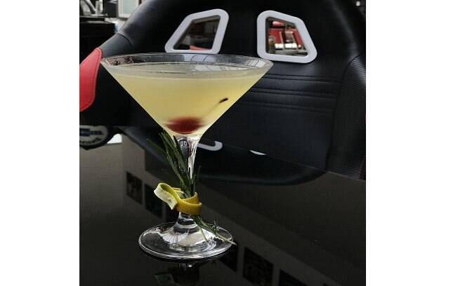 Drink temático faz parte do cardápio de homenagem da Cia 66 à Fórmula 1
