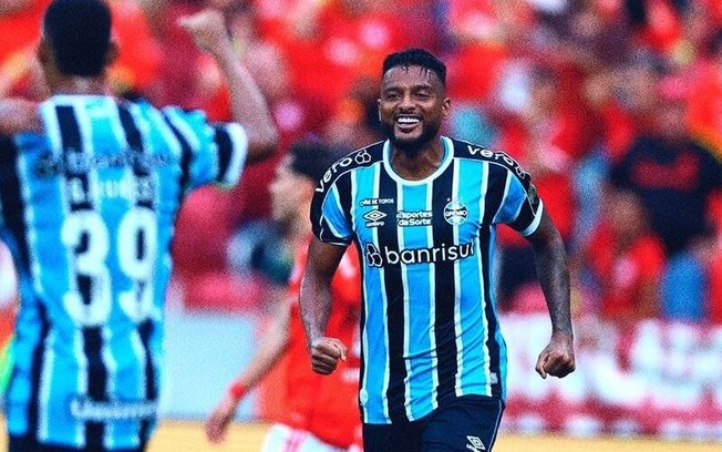 Cruzamento de Reinaldo teve como resultado o primeiro gol do Grêmio no Gre-Nal - Foto: Lucas Uebel / Grêmio