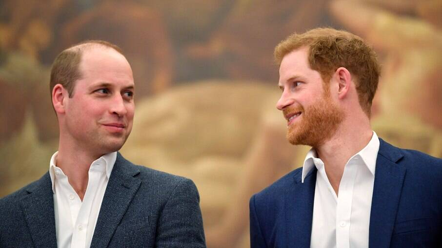 Príncipe William e Harry tentam manter os filhos próximos  