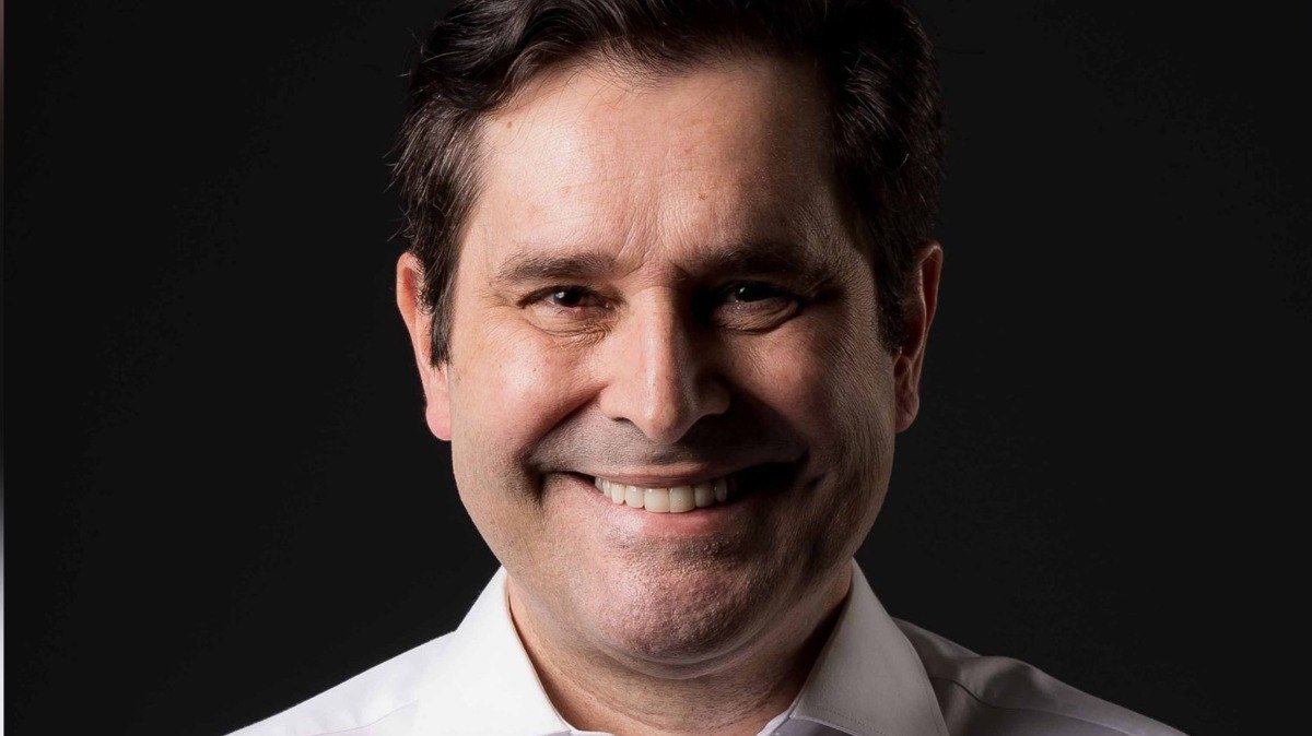 Record lamenta morte de Bob Floriano, ícone da locução