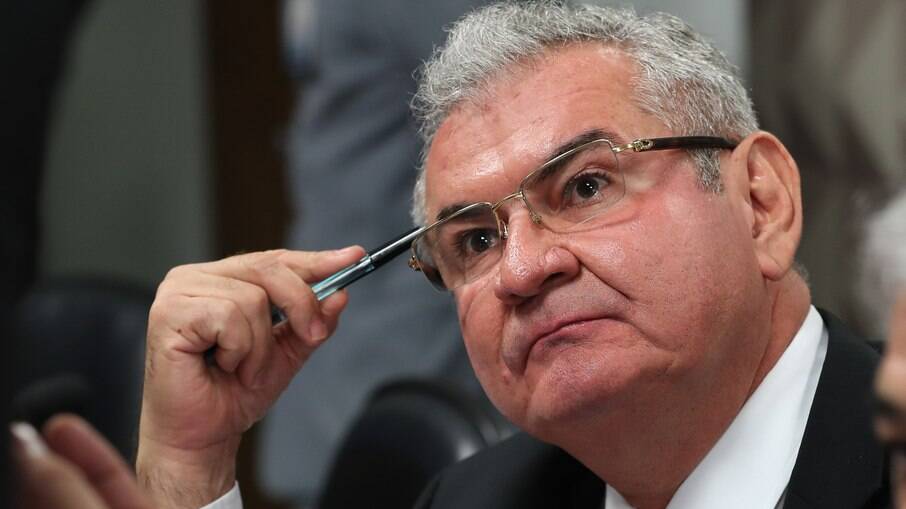 Relator da reforma do IR quer elevar faixa de isenção para R$ 3,3 mil