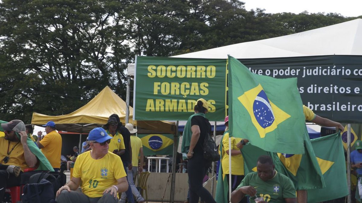 Manifestação antidemocrática realizada em frente a Quartel General do Exército, em Brasília