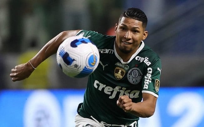 Ao retornar, Rony encontrará um Palmeiras que 'sobreviveu' bem na sua ausência