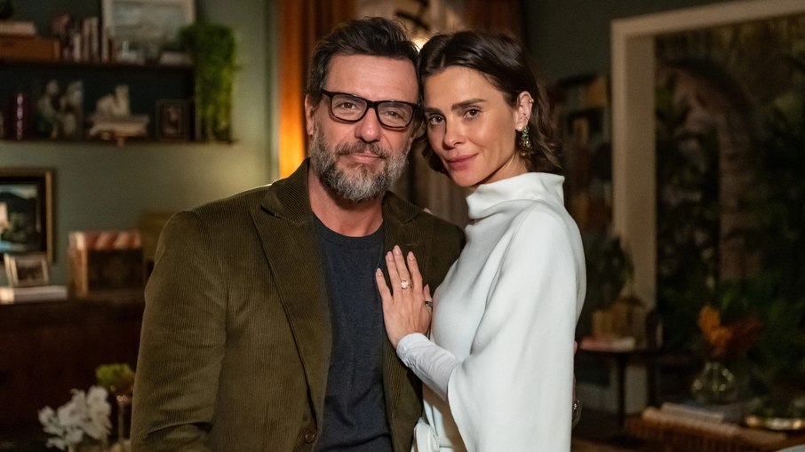 Rodrigo Lombardi e Carolina Dieckmmann vivem os protagobistas
