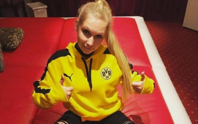 Lena Nitro é torcedora do Borussia Dortmund