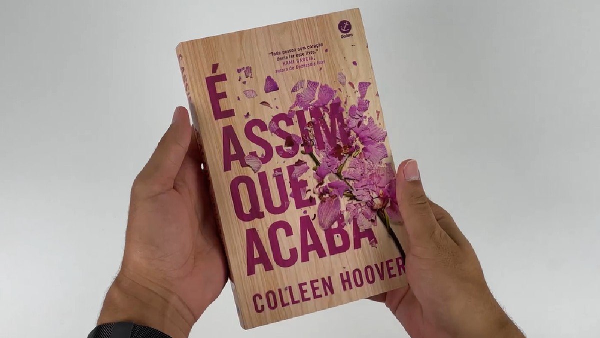 Livro 'É Assim Que Acaba' de Colleen Hoover 