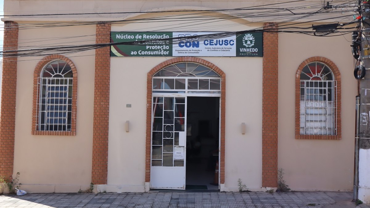 Procon Vinhedo orienta consumidores para o dia dos namorados Procon Vinhedo orienta consumidores para o dia dos namorados