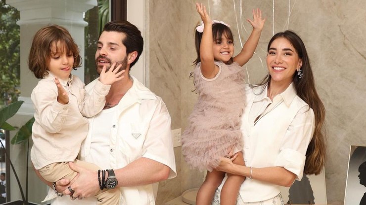 Alok faz festa surpresa para a esposa Romana Novais