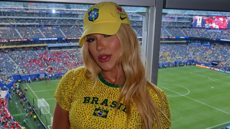 Virginia Fonseca comemora gol de Vini Jr. na estreia do Brasil na Copa do Mundo