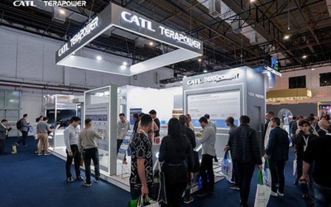 A Terapower estreia na América do Sul na Intersolar 2026 com sistemas de armazenamento de energia em corrente alternada (CA), que contribuem para a formação da rede elétrica