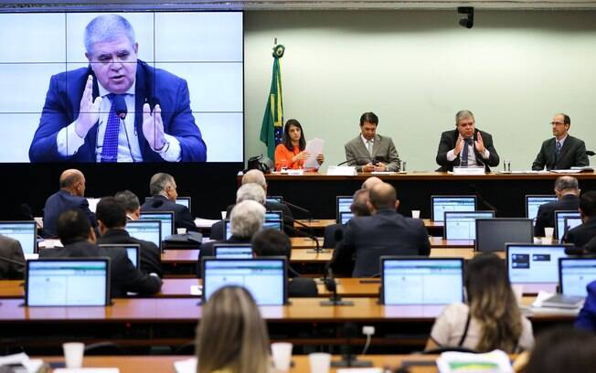 Narlon Gutierre Nogueira participou de reunião  da Comissão Especial da Reforma da Previdência