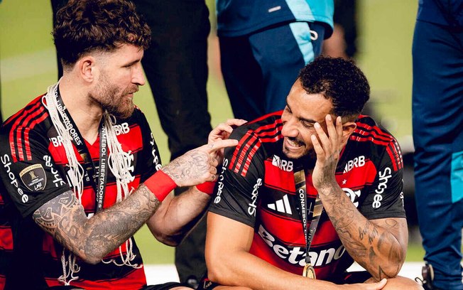 Flamengo prioriza renovações de Danilo e Pulgar
