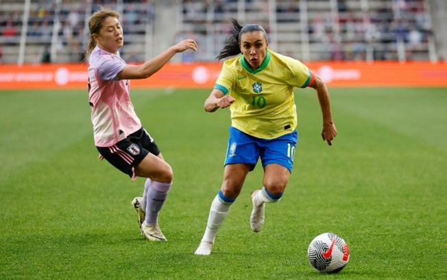 Marta em campo pela Seleção Brasileira contra o Japão pela Copa SheBelieves, em abril
