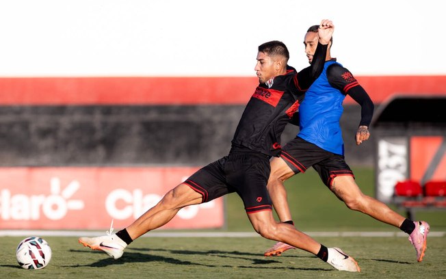 Atlético-GO e Vila fazem um clássifo goiano pela Série B do Brasileiro