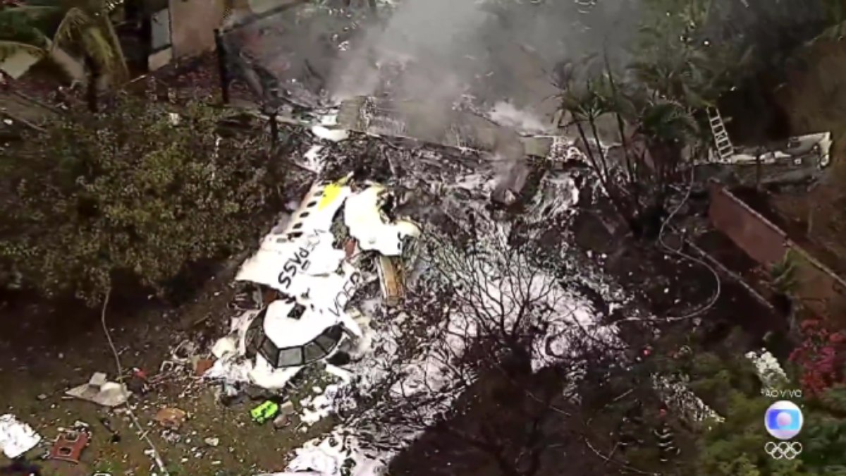 Destroços da aeronave da VoePass Destroços da aeronave da VoePass