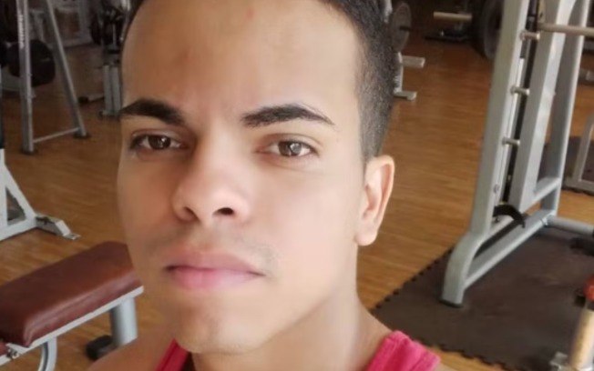 Polícia investiga morte de homem em Igreja Universal Polícia investiga morte de homem em Igreja Universal