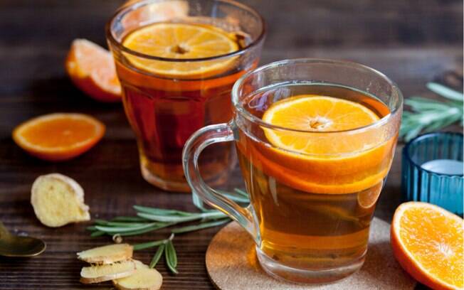 3 receitas de chás para combater o resfriado