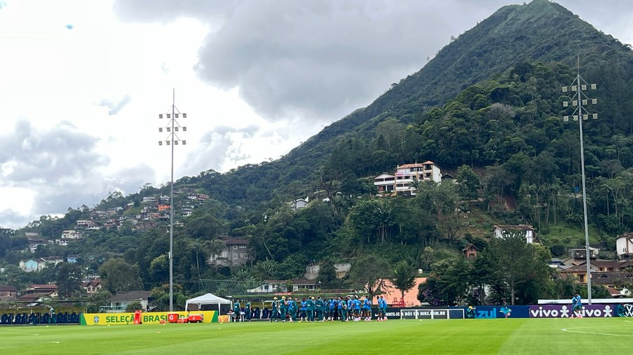 Jogadores reunidos com Ancelotti na Granja Comary Jogadores reunidos com Ancelotti na Granja Comary