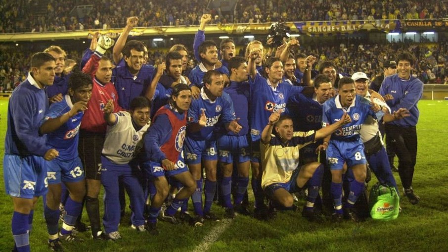 Cruz Azul comemorando a vaga na final da Libertadores