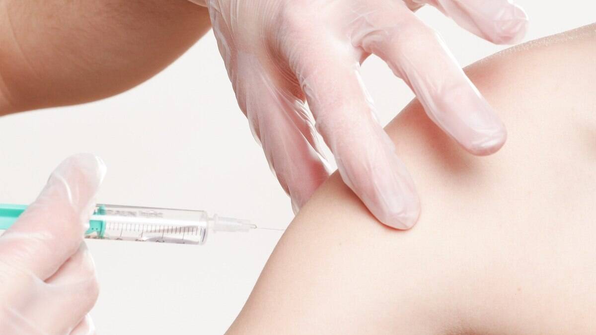 Áustria suspende vacinação obrigatória contra a Covid-19