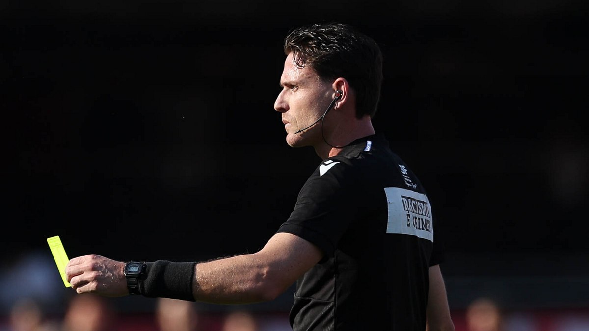 Segundo cartão amarelo: IFAB debate mudanças no VAR