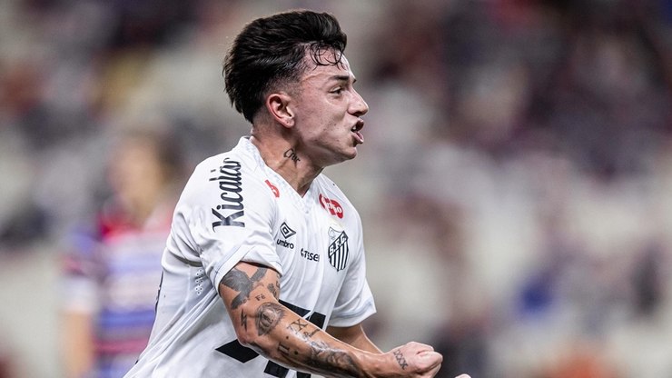 Brasileirão: Santos faz nos acréscimos, bate Fortaleza e deixa Z4
