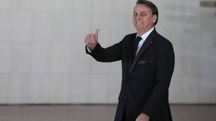 Bolsonaro diz que só morto não irá a uma posse de Lacalle Pou