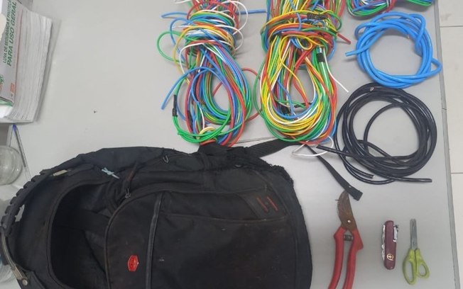 Ladrão furta mais de 200 metros de fios elétricos e acaba preso no Jardim Indaiá