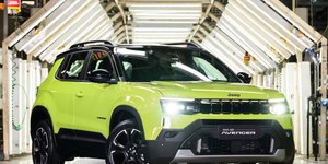 Jeep Avenger começa a ser produzido em Porto Real (RJ)