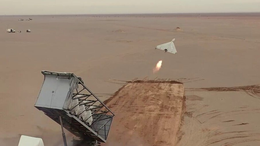 Drone iraniano Shahed-136 já foi utilizado pela Rússia para atacar a Ucrânia e é utilizado para atacar Israel