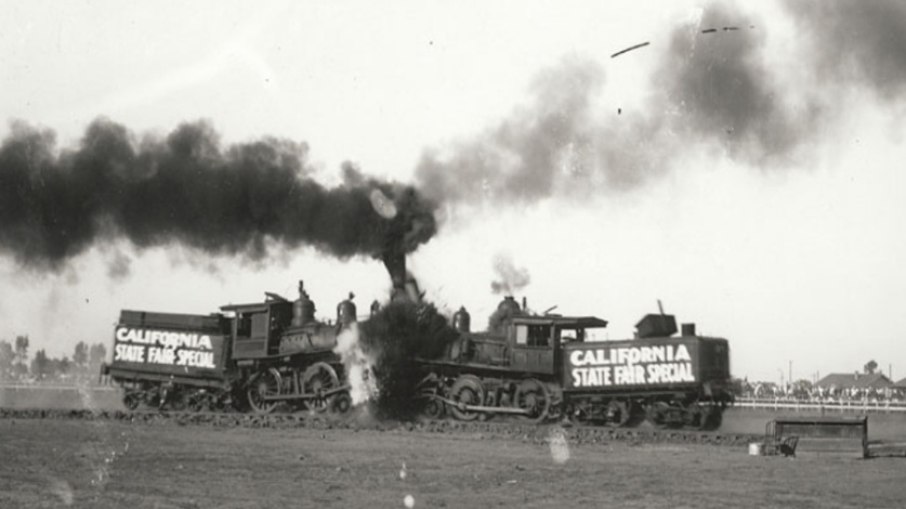 A colisão na Feira Estadual da Califórnia de 1913, em Sacramento. 