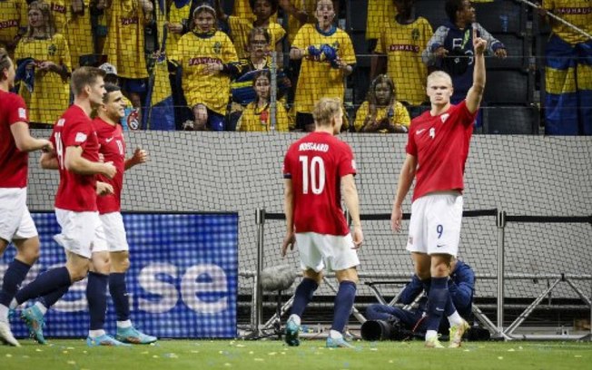Haaland marca duas vezes, e Noruega vence a Suécia pela Nations League