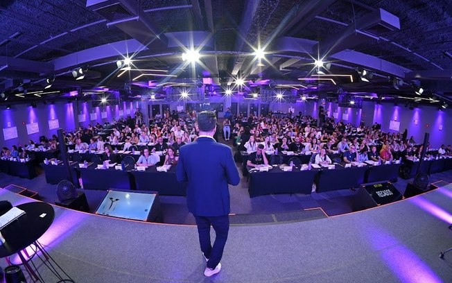 São Paulo reúne 5.000 pessoas em feira e congresso sobre RH São Paulo reúne 5.000 pessoas em feira e congresso sobre RH