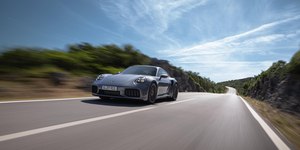 Porsche 911 lidera entre os IPVA mais pesquisados do Brasil