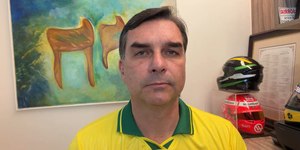 Aliados de Flávio usam pesquisa para barrar Michelle ao Senado