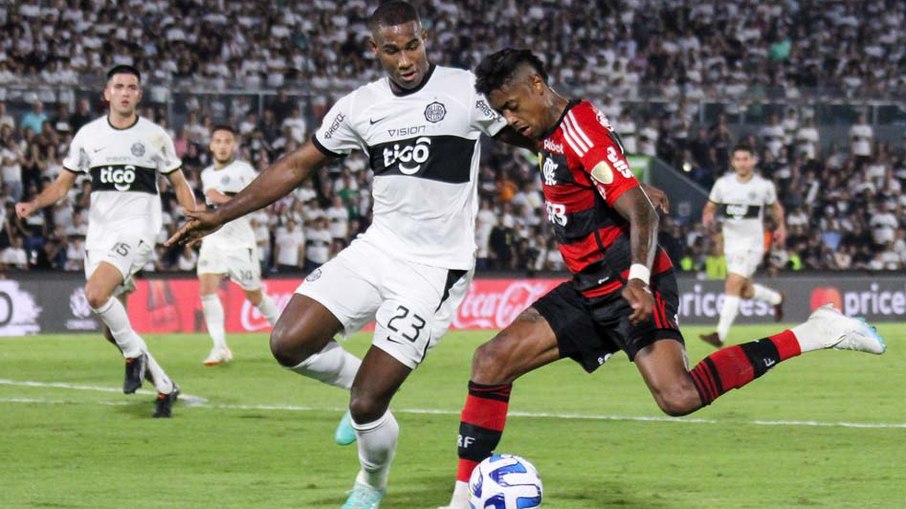 Bruno Henrique deve renovar com o Flamengo