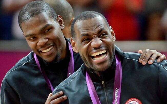 LeBron James e Kevin Durant foram juntos medalha de ouro pela seleção dos EUA nos Jogos Olímpicos de Londres em 2012