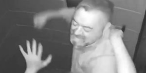 Vítima agredida em elevador do DF continua hospitalizada