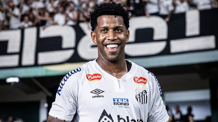 Santos: Gil confirma aposentadoria ao fim da temporada
