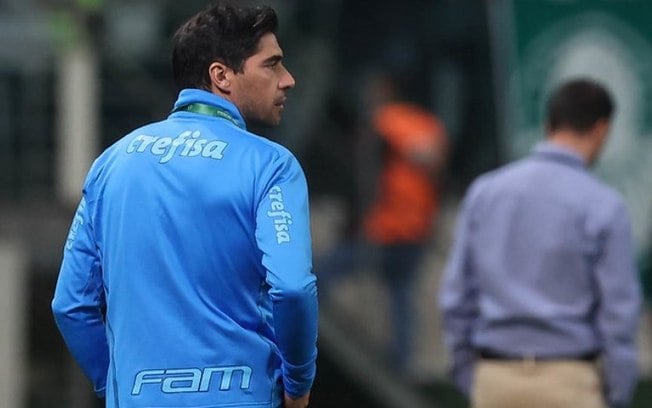 Abel Ferreira cumprirá nona suspensão no comando do Palmeiras